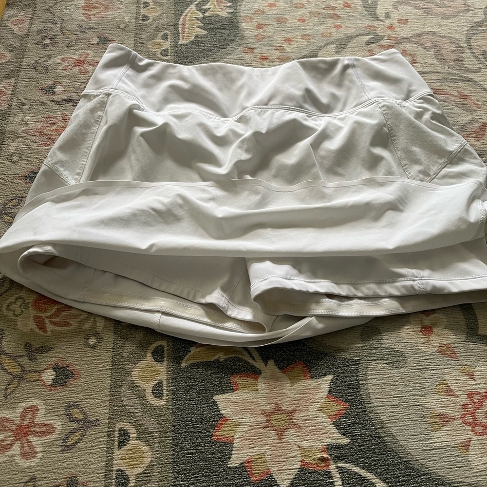 Athleta “Run with it” Skort for golf/tennis/run size L - Picture 4 of 5